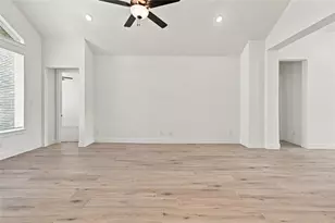 9603 Chateau Hl Dr, Manvel, TX 77578 - Photo 13