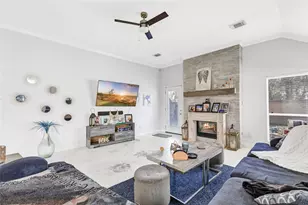 14415 Red Mulberry Ln, Houston, TX 77044 - Photo 15