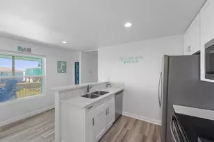 12917 John Reynolds Rd, Galveston, TX 77554 - Photo 15