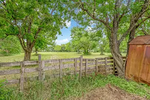20314 Great Lake St, Waller, TX 77484 - Photo 13