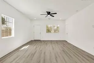 7926 Hudson St, Houston, TX 77012 - Photo 9