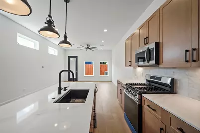 124 E 32nd Street, Houston, TX 77018 - Photo 9