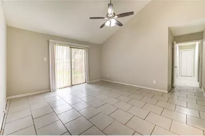 12327 Fairmeadow Drive, Houston, TX 77071 - Photo 27