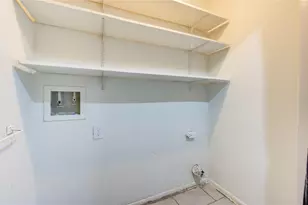 12327 Fairmeadow Dr, Houston, TX 77071 - Photo 31