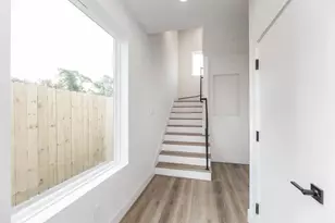 1611 Erin St, Houston, TX 77009 - Photo 5