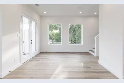 1611 Erin Street, Houston, TX 77009 - Photo 9