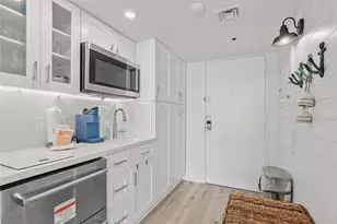 5220 Seawall Blvd, Galveston, TX 77551 - Photo 5