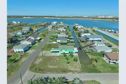 7117 Delesandri Drive, Hitchcock, TX 77563 - Photo 37