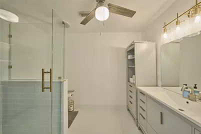 7117 Delesandri Drive, Hitchcock, TX 77563 - Photo 17