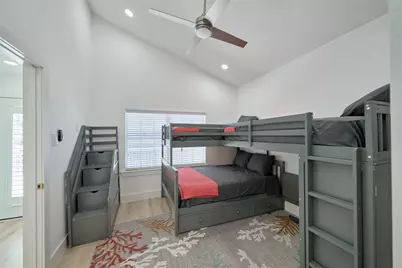 7117 Delesandri Drive, Hitchcock, TX 77563 - Photo 21