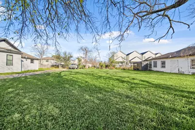 713 E 37th Street, Houston, TX 77022 - Photo 11