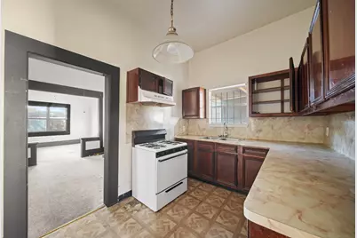 713 E 37th Street, Houston, TX 77022 - Photo 5