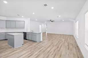 12384 Lake Conroe Hills, Willis, TX 77318 - Photo 11