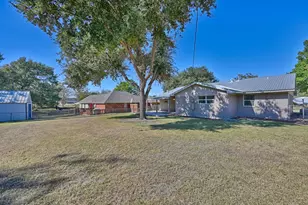 1705 Eldon St, Brenham, TX 77833 - Photo 27