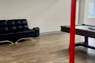 10902 Kingspoint Rd, Houston, TX 77075 - Photo 19