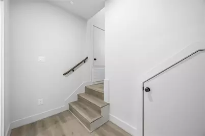 4606 Indie Heights Lane #B, Houston, TX 77018 - Photo 5