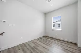 4606 Indie Hts Ln, Houston, TX 77018 - Photo 9