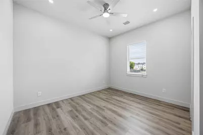 4606 Indie Heights Lane #B, Houston, TX 77018 - Photo 17