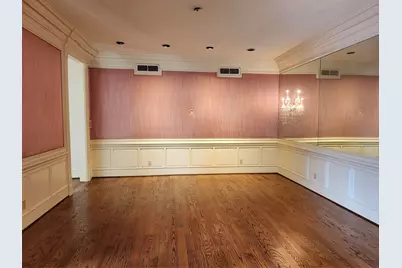 1 Pine Briar Circle, Houston, TX 77056 - Photo 9