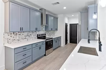 8136 Chateau Street, Houston, TX 77028 - Photo 5