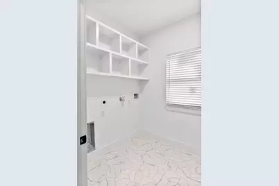 8136 Chateau Street, Houston, TX 77028 - Photo 21