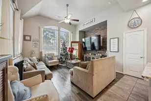 12419 Alora Bluff Trail, Humble, TX 77346 - Photo 5