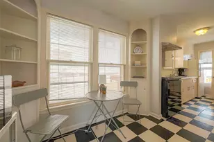 1558 1/2 Castle Ct, Houston, TX 77006 - Photo 11