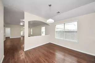 819 Sun Prairie Dr Dr, Houston, TX 77090 - Photo 5