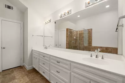 8705 Bryam Street #604, Houston, TX 77061 - Photo 11