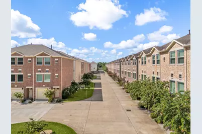 8705 Bryam Street #604, Houston, TX 77061 - Photo 17