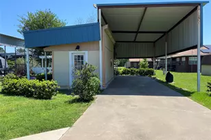 124 Wren, Livingston, TX 77351 - Photo 3