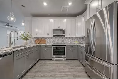 6804 Westview Drive #1402, Houston, TX 77055 - Photo 17