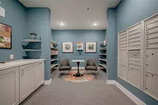 6804 Westview Dr, Houston, TX 77055 - Photo 9