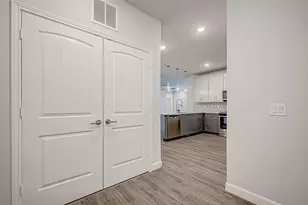 6804 Westview Dr, Houston, TX 77055 - Photo 15