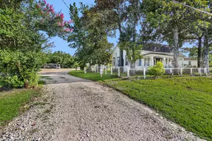 207 W Elder St, Colmesneil, TX 75938 - Photo 31