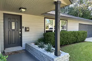 4821 Hummingbird St, Houston, TX 77035 - Photo 5