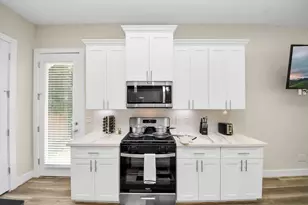 5935 Beall St, Houston, TX 77091 - Photo 15