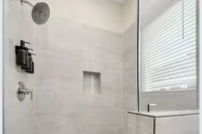 5935 Beall Street #C, Houston, TX 77091 - Photo 33