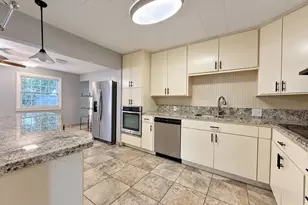 2604 S Houston Dr, La Marque, TX 77568 - Photo 7