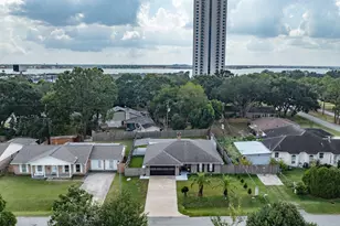 502 Wildwood Dr, Seabrook, TX 77586 - Photo 45