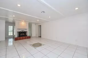 7714 Eichler Dr, Houston, TX 77036 - Photo 9