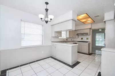 7714 Eichler Drive, Houston, TX 77036 - Photo 13