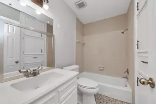 1750 Hilton Head Dr, Missouri City, TX 77459 - Photo 21