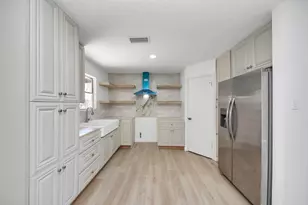 1750 Hilton Head Dr, Missouri City, TX 77459 - Photo 9