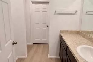 101 Cullen St, Angleton, TX 77515 - Photo 5