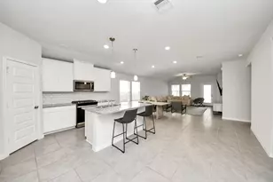 7923 Virginia Dr, Richmond, TX 77406 - Photo 3