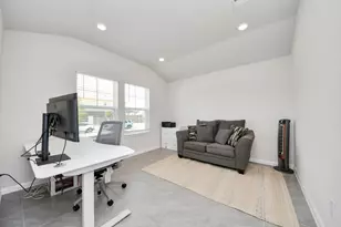 7923 Virginia Dr, Richmond, TX 77406 - Photo 9