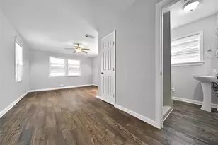 1606 W 8th St, Freeport, TX 77541 - Photo 15