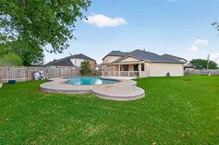 18206 Noble Forest Dr, Humble, TX 77346 - Photo 3