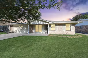5710 Saxon Dr, Houston, TX 77092 - Photo 7